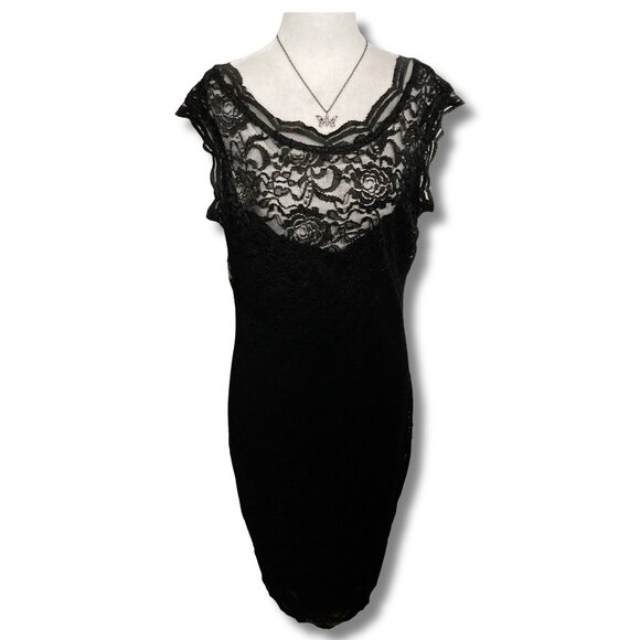le chateau Dresses & Skirts - LE CHATEAU Black lace wiggle dress ~ Goth MEDIUM LARGE stretchy pencil dress
